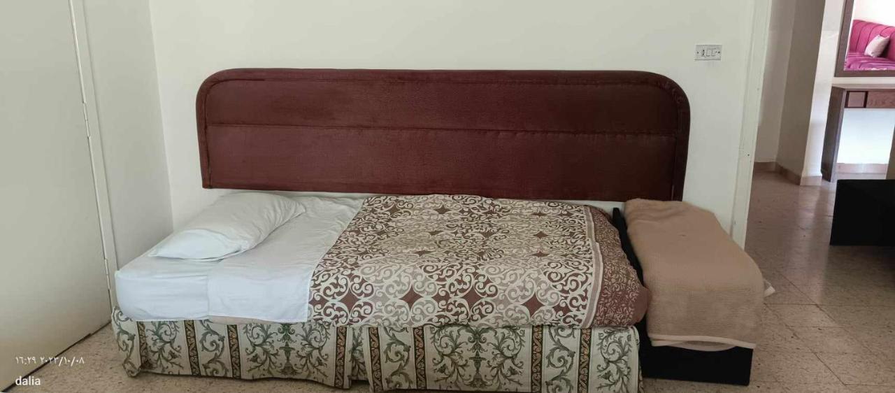 Student House Hostel Мадаба Екстериор снимка