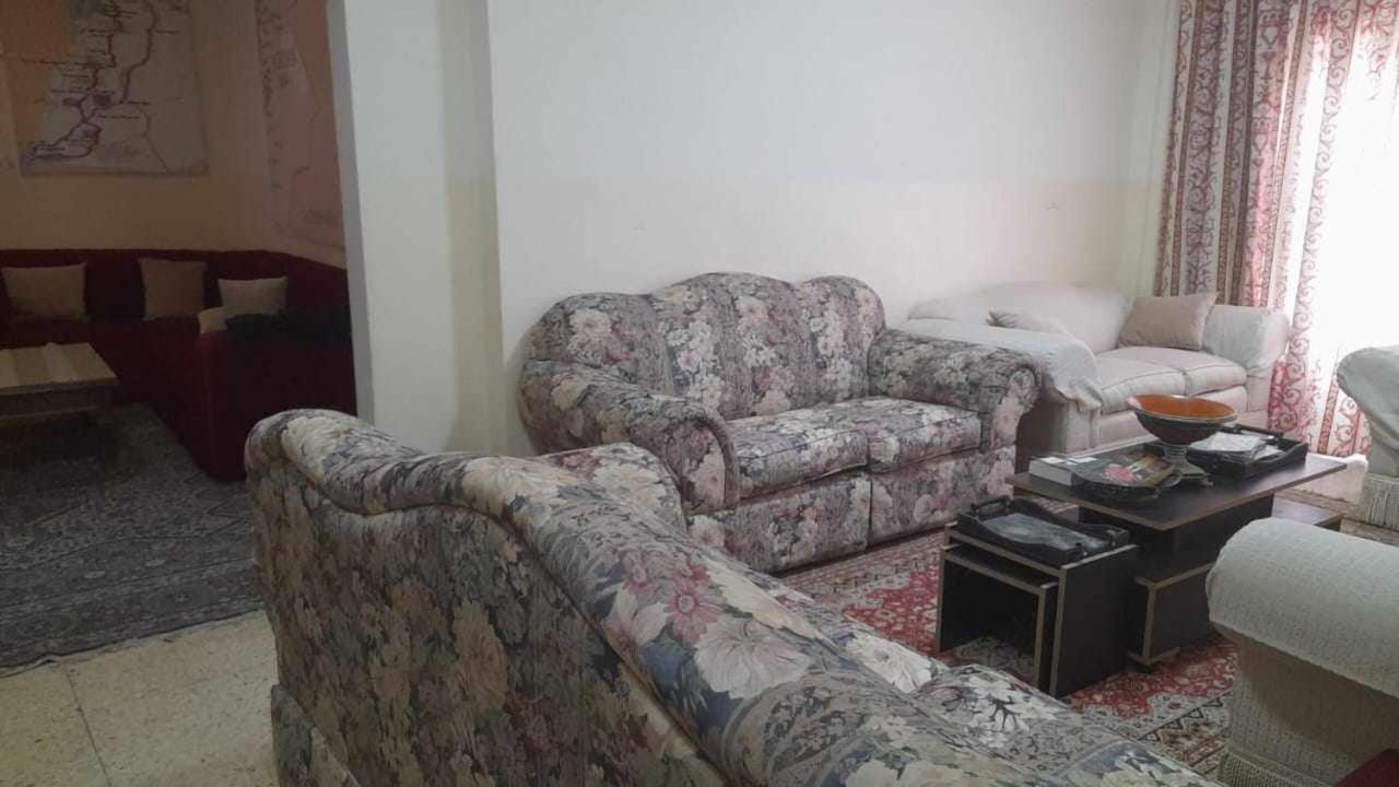 Student House Hostel Мадаба Екстериор снимка